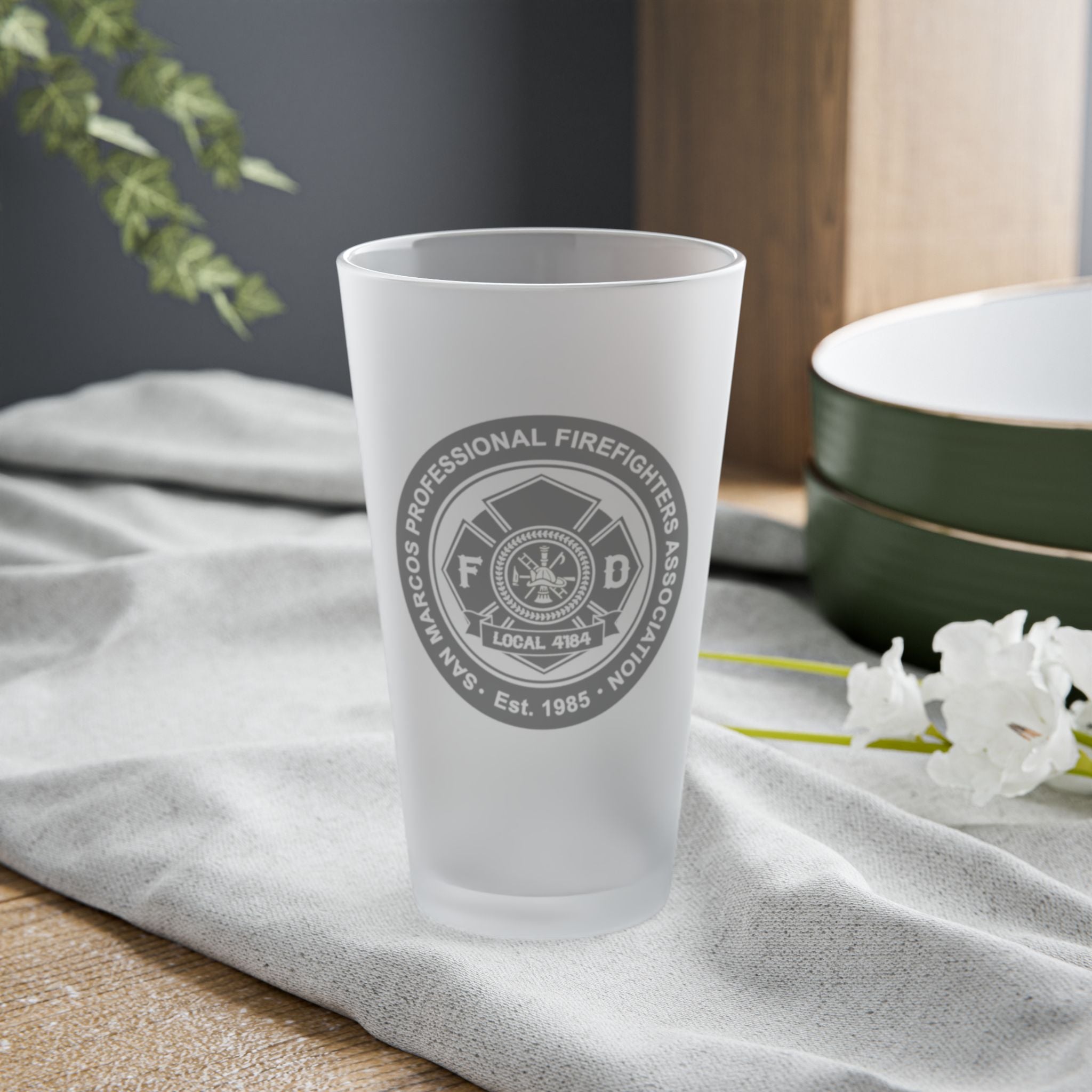 Drinkware- 4184 16 oz. Frosted Pint Glass
